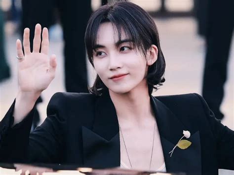 jeonghan ysl